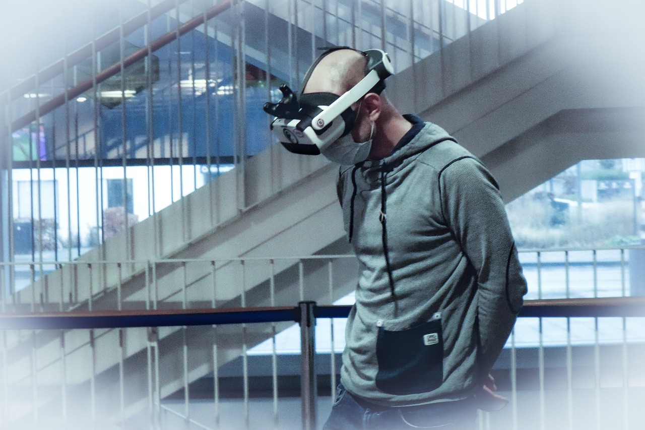 Augmented Reality: Melding the Physical and Virtual World